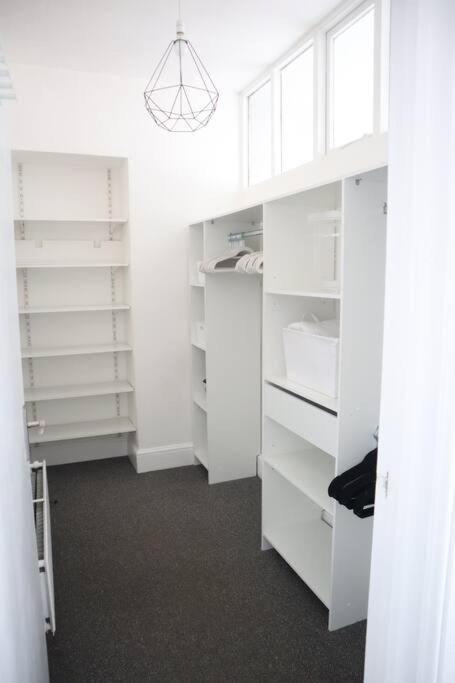 Spacious 1 Bedroom Apartment Leicester Exterior photo