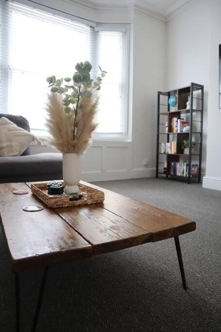 Spacious 1 Bedroom Apartment Leicester Exterior photo